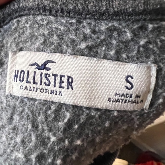 Hollister pullover womens size S preloved - Picture 3 of 3